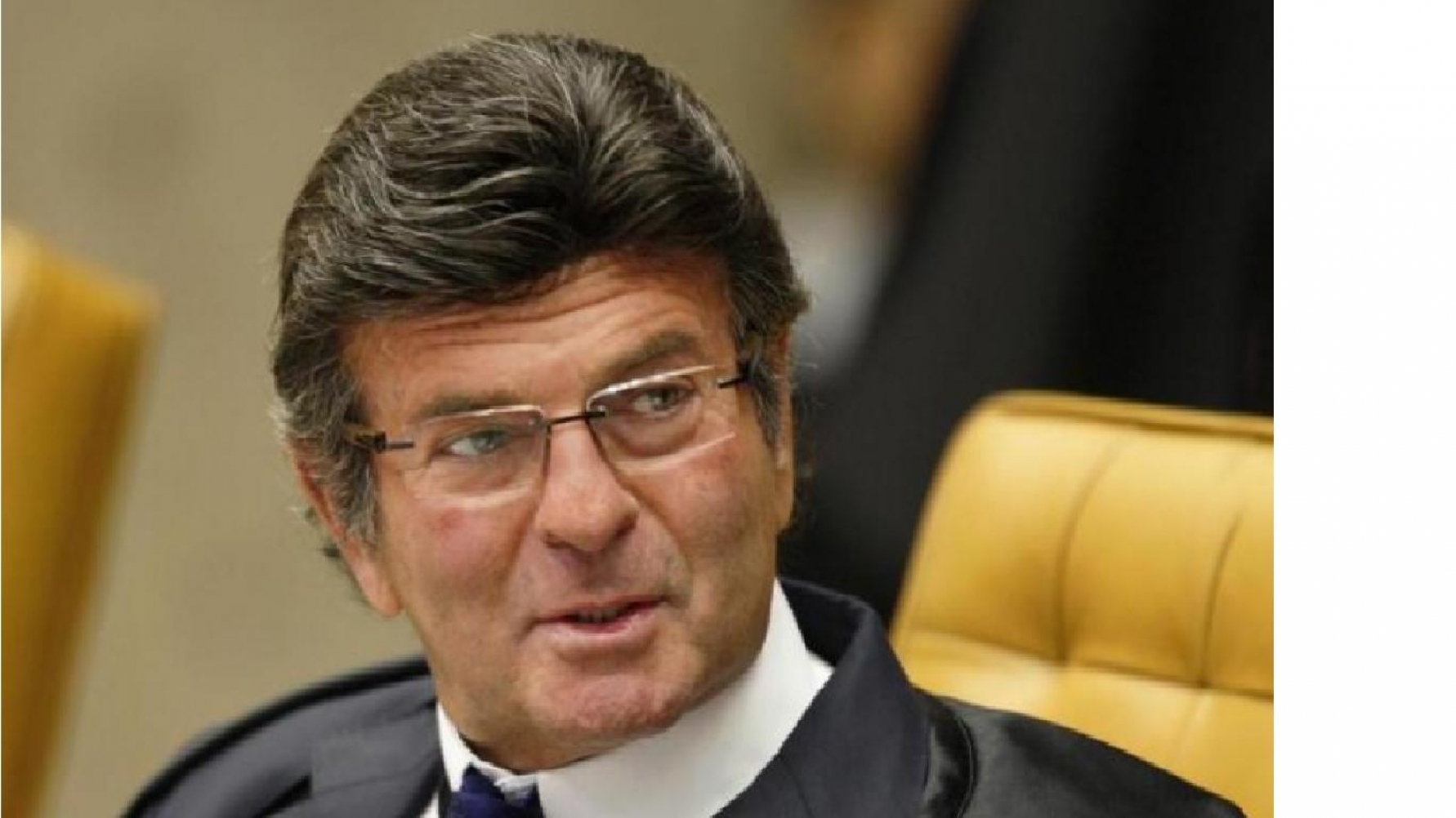 Fux suspende ações que livravam empresas de cumprir tabela do frete